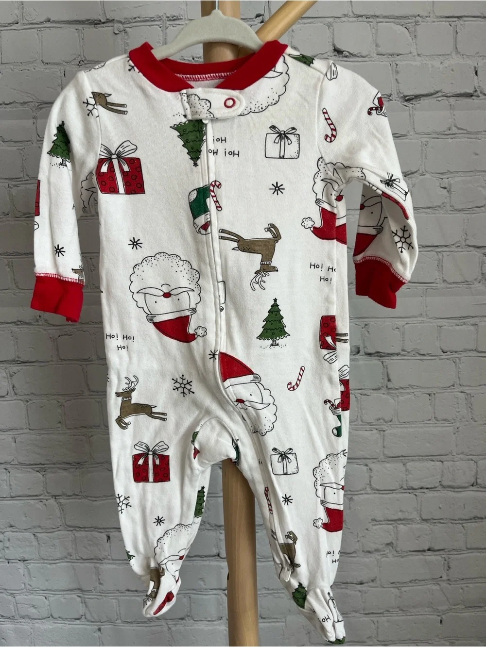 ⭐️⭐️ PICK 5 / $20 Carter's Baby Red & White Christmas Santa Footed Sleeper